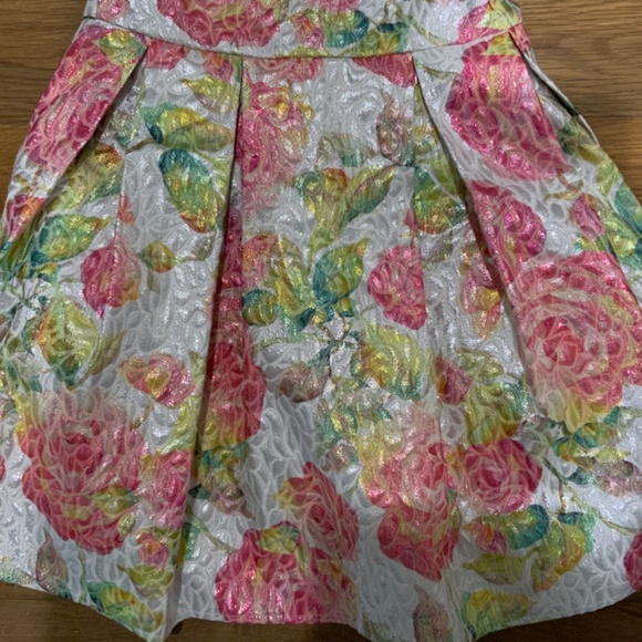 Girls Flowered Dress - Picture 3 of 6